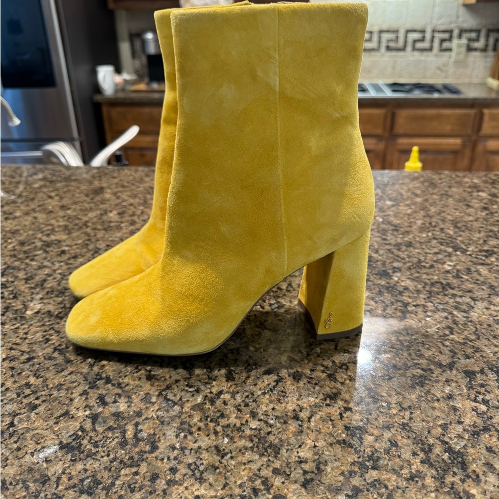 Yellow fun boots!